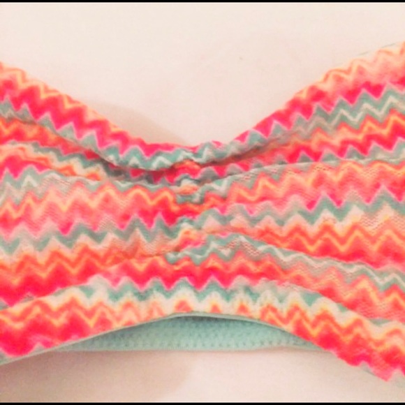 VS Pink! Bandeau Sz. sm - Picture 3 of 4